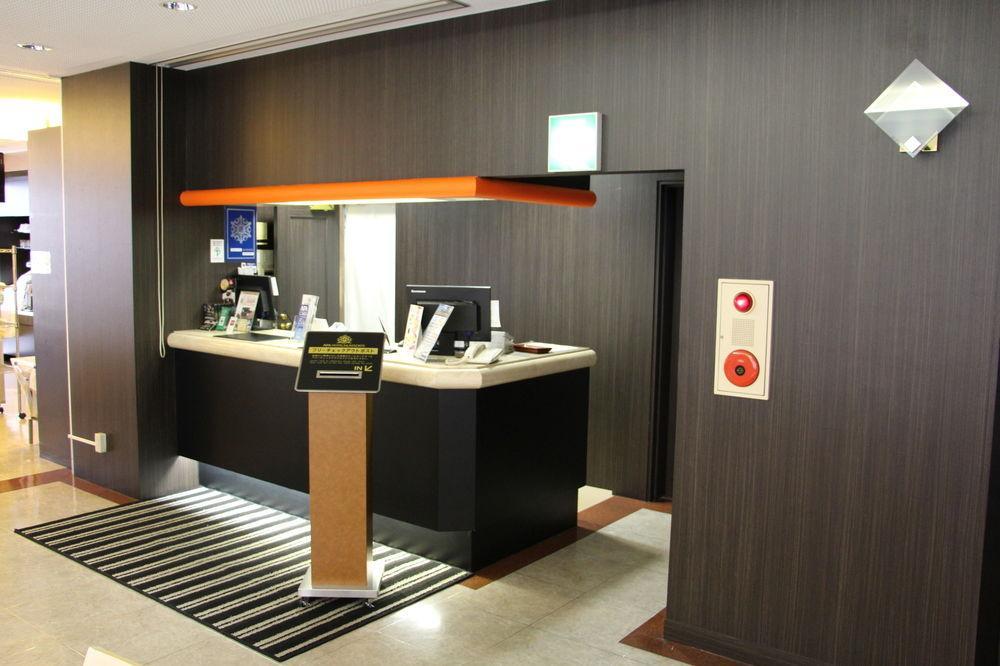 Apa Hotel Tokushima Ekimae Екстериор снимка